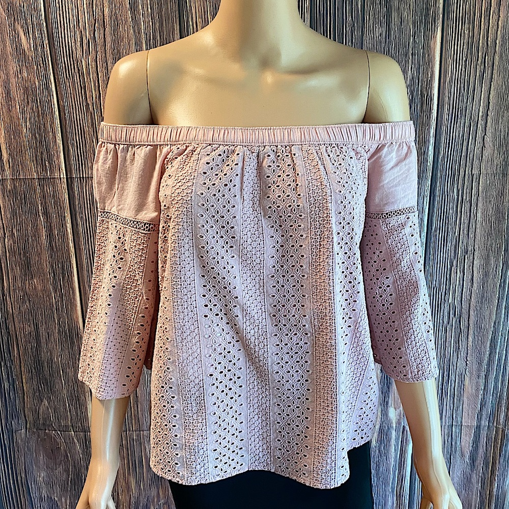 Abercrombie & Fitch size small strapless eyelet pale light pastel pink top